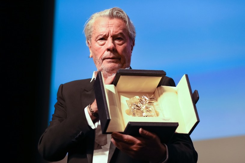 Francuski aktor, producent, reżyser i scenarzysta Alain Delon odebrał w niedzielę, 19 maja, wieczorem Honorową Złotą Palmę za całokształt twórczości. Nagrodę wręczono podczas uroczystości zorganizowanej w Salle Debussy w trakcie 72. Międzynarodowego Festiwalu Filmowego w Cannes.