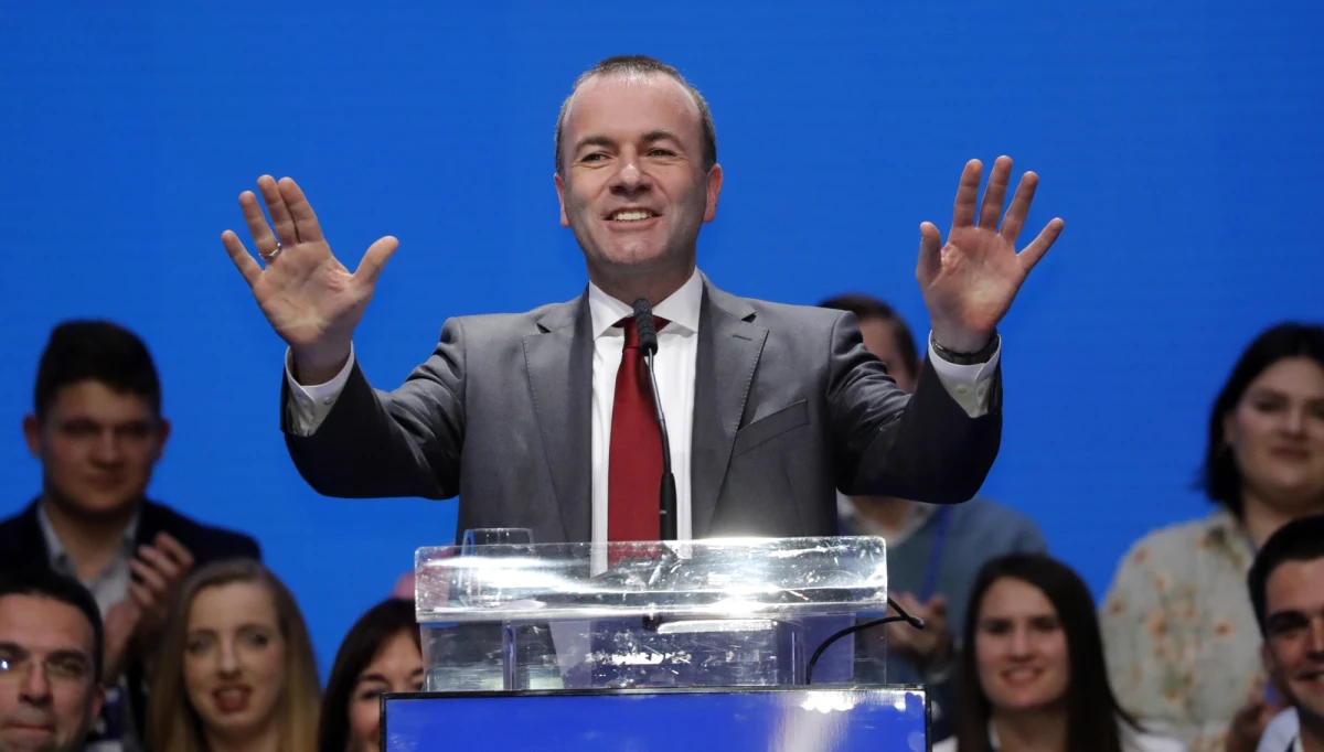 Kandydat Europejskiej Partii Ludowej na urząd szefa Komisji Europejskiej Manfred Weber zapowiedzał w Bułgarii surowe regulacje przeciwko nielegalnej migracji. Niemiecki polityk wspierał w Sofii rządzącą w Bułgarii centroprawicową partię GERB.