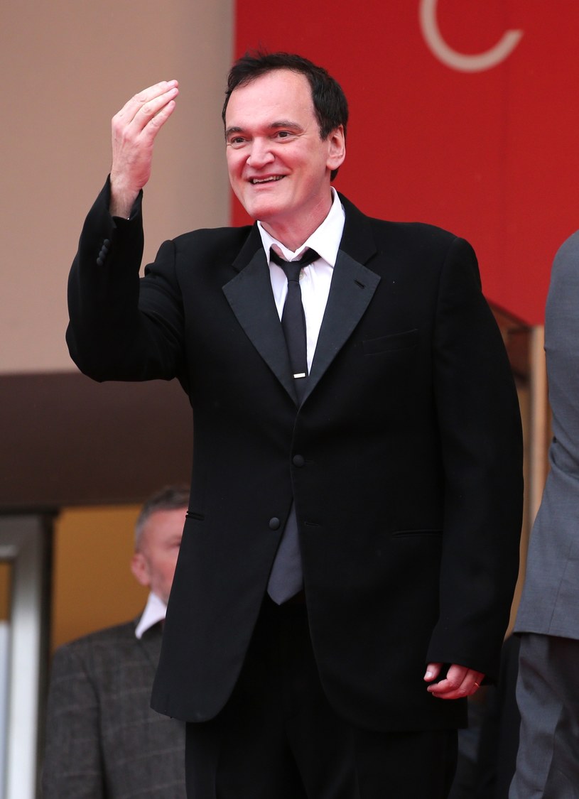 Światowa premiera "Pewnego razu... w Hollywood", najnowszego filmu Quentina Tarantino, odbędzie się we wtorek, 21 maja, w Cannes. Wzorem twórców "Avengers: Koniec gry" reżyser wystosował list do festiwalowej publiczności, w której prosi, by po seansie nie zdradzali nikomu szczegółów fabuły. 