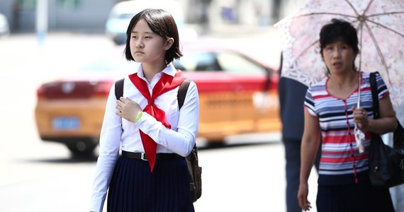 Organizacja non profit z Korei Północnej "Korea Future Initiative" alarmuje, że dziesiątki tysięcy kobiet i dziewcząt z tego kraju, uciekając przed ubóstwem w swojej ojczyźnie, pada ofiarą seksualnej przestępczości w Chinach. Zdaniem autorów raportu na ten temat chińskie podziemie zarabia na tym ponad 100 mln dolarów rocznie. 
