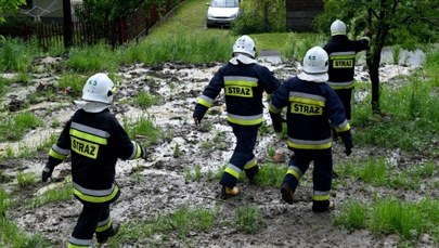 Burze i opady deszczu nad Polską. Ponad 700 interwencji strażaków
