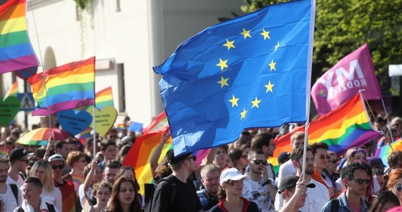 O prawa osób LGBTI - lesbijek, gejów, osób biseksualnych, transpłciowych i interpłciowych - zawarte w Europejskiej Deklaracji Równości zobowiązały się walczyć m.in. Wiosna Biedronia, Nowoczesna i Lewica Razem. Pod dokumentem nie podpisały się Platforma Obywatelska i Polskie Stronnictwo Ludowe.