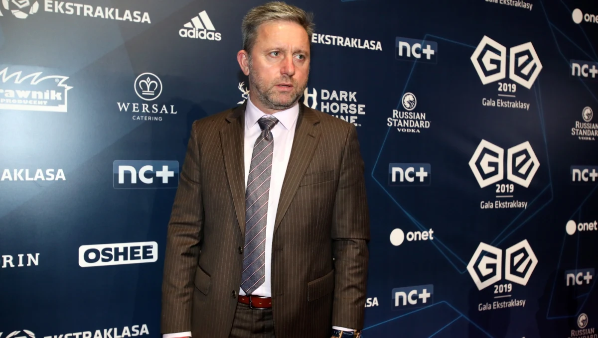 Selekcjoner biało-czerwonych Jerzy Brzęczek wysłał powołania na czerwcowe zgrupowanie kadry. W meczach z Macedonią i Izraelem będzie mógł korzystać z 28 piłkarzy. Wśród powołanych są także młodzi zawodnicy: Dawid Kownacki, Sebastian Szymański i Robert Gumny. Cała trójka miała pierwotnie trafić do kadry U21, która będzie się szykować do młodzieżowych mistrzostw Europy.