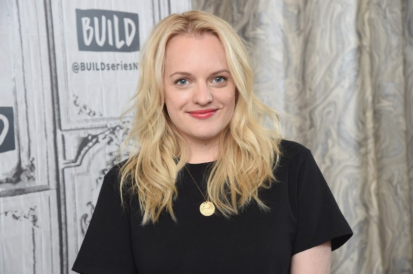 Elisabeth Moss, gwiazda seriali "Mad Men" i "Opowieść podręcznej", wychowała się w muzycznej rodzinie i planowała zostać profesjonalną tancerką baletową. Koniec końców, wybrała jednak karierę aktorską.