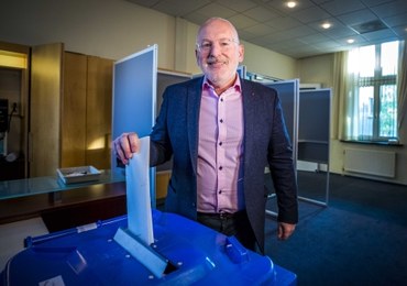 Timmermans wzmocniony! Jego partia wygrywa w Holandii 