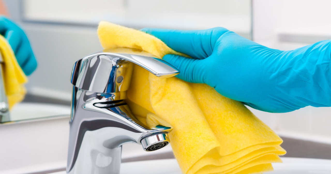 Możesz usunąć kamień z kranu w 5 minut. Wystarczy, iż użyjesz tych 2 składników