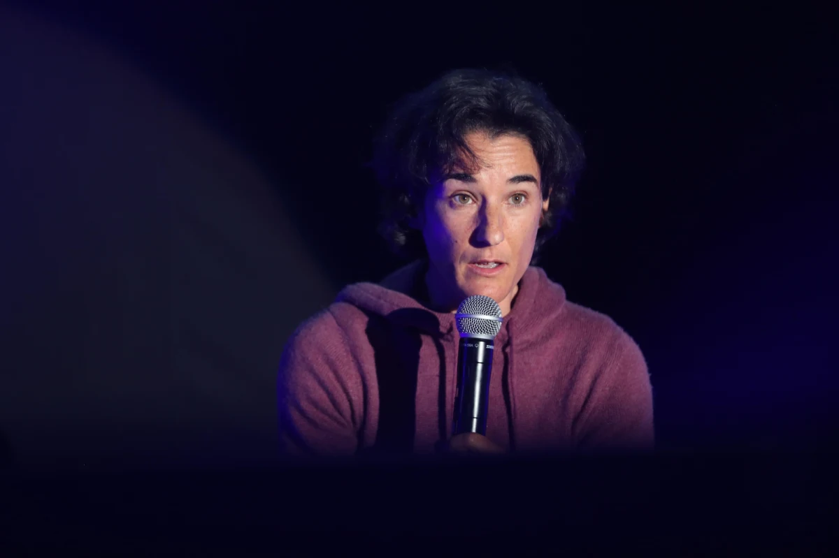 Himalaistka Elisabeth Revol w ciągu dwóch dni zdobyła Mount Everest i Lhotse - poinformował organizator wyprawy Rishi Ram Bhandari. Francuzka w styczniu ubiegłego roku została uratowana na zboczach Nanga Parbat (8126 m) przez polską wyprawę na K2.