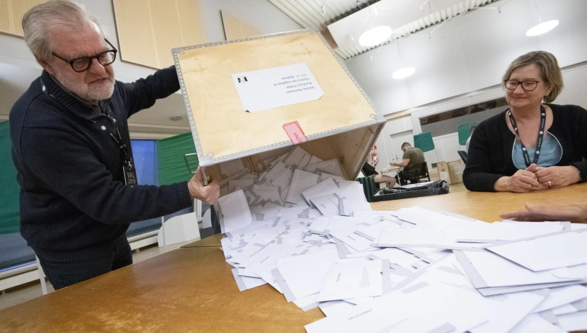 Rządzący Szwecją socjaldemokraci zwyciężyli w niedzielnych wyborach do PE i zdobyli 25,1 proc. głosów. Na drugim miejscu jest liberalno-konserwatywna Umiarkowana Partia Koalicyjna, która otrzymała 17,6 proc. głosów - wynika z exit poll telewizji publicznej SVT.