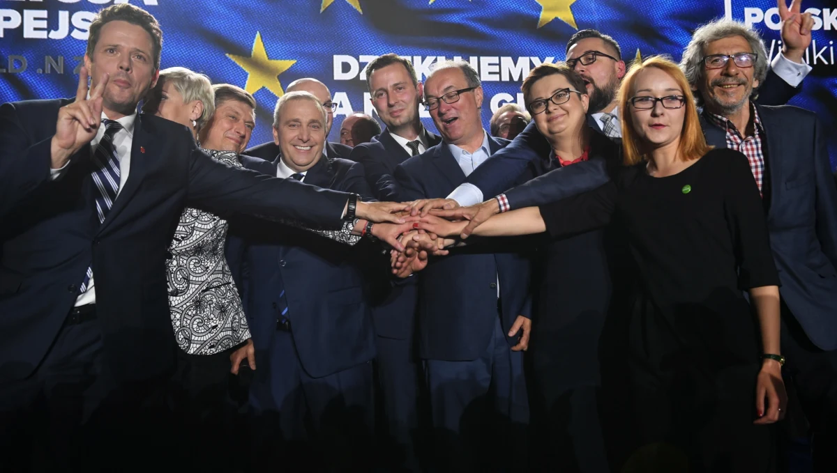 Według najnowszych danych PKW Koalicja Europejska we wczorajszych wyborach straciła do PiS-u 7,26 proc. Nie wiadomo, czy w tym samym składzie te partie wystartują do jesiennych wyborów parlamentarnych.