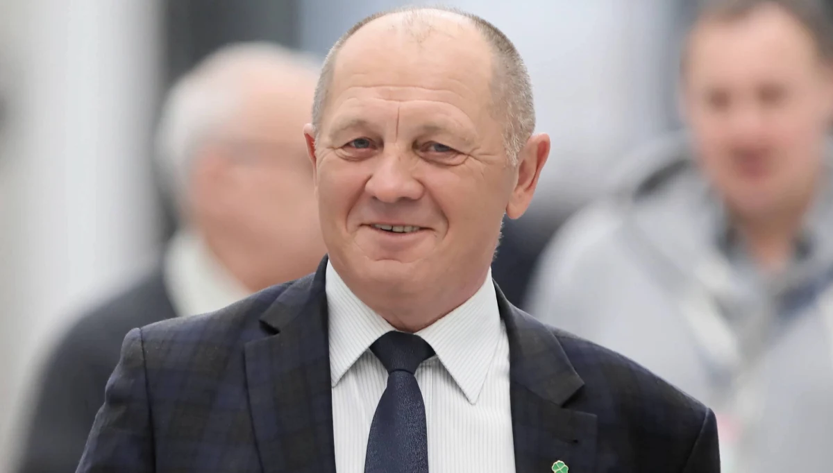 "Polskie Stronnictwo Ludowe w jesiennych wyborach parlamentarnych powinno wystartować samodzielnie, a opozycja powinna mieć dwie listy: liberalną i chadecko-ludową" - mówi Interii Marek Sawicki, poseł PSL i wiceprzewodniczący Rady Naczelnej PSL.
