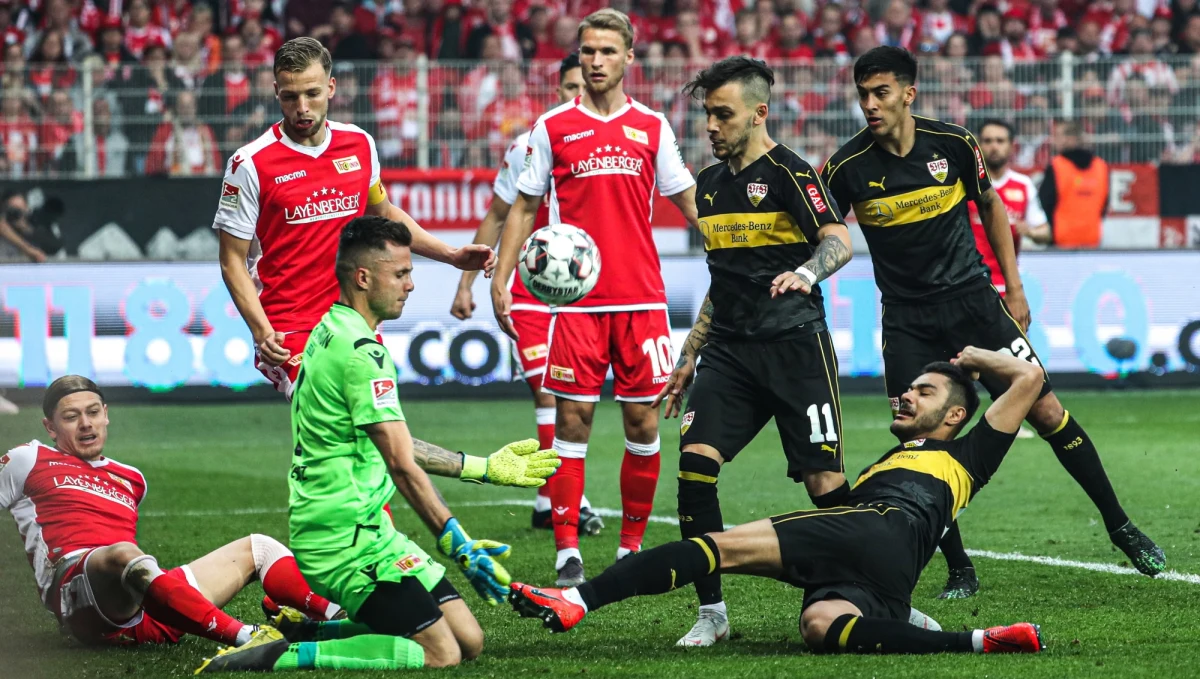 Czwartkowy remis Unionu Berlin, którego bramkarzem jest Rafał Gikiewicz, na wyjeździe z VfB Stuttgart 2:2 okazał się wystarczającą zaliczką dla stołecznej ekipy w barażu o awans do piłkarskiej ekstraklasy Niemiec. W poniedziałkowym rewanżu gole nie padły.