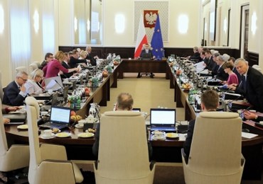 Rekonstrukcja rządu: kto za kogo, do czego i kiedy?