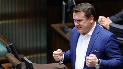 Po eurowyborach: Wygasły mandaty 18 posłów, Dominik Tarczyński zostaje (na razie) w Sejmie