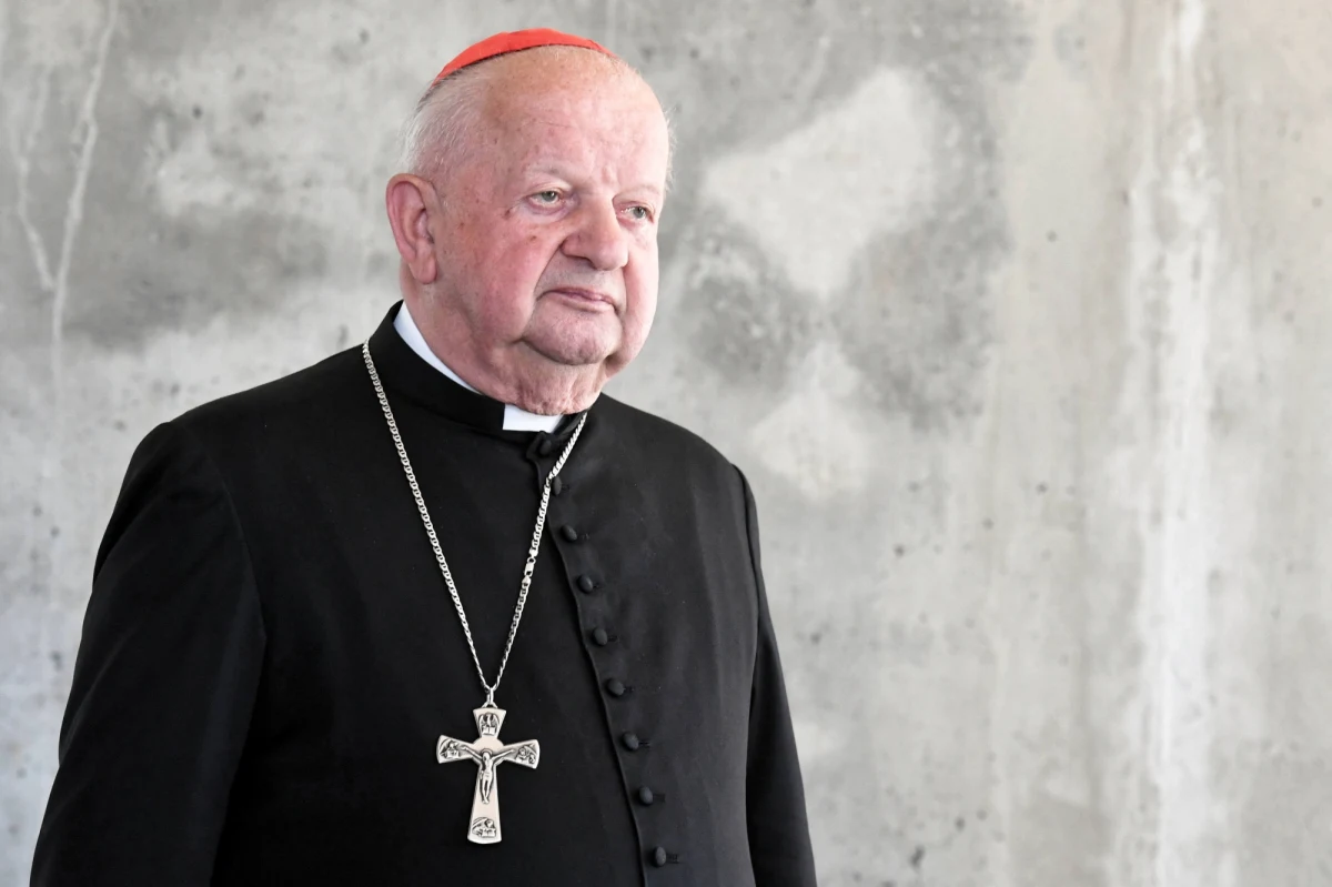 Czy doszło do korupcji i tuszowania w sprawie skandalisty Marciala Maciela Degollado? Trzeba to sprawdzić, ale rozpoczęcie konkretnych działań dopiero pod koniec 2004 roku, czyli na kilka miesięcy przed śmiercią papieża Jana Pawła II, bardzo wiele mówi. Dochodzenie watykańskie w sprawie tuszowania byłoby o tyle łatwiejsze, że żyją kardynałowie i inne osoby z najbliższego otoczenia papieskiego. Mogą więc złożyć zeznania.