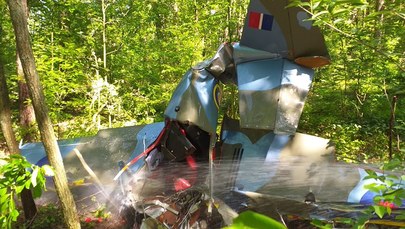 Wypadek zabytkowego samolotu w miejscowości Napoleon. Pilot zginął na miejscu