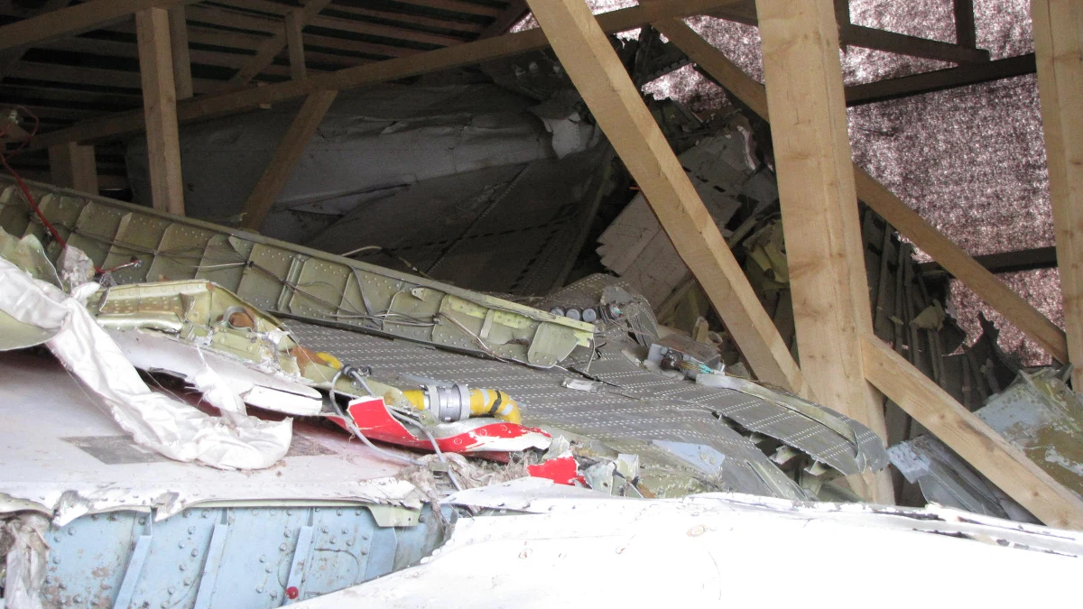 Grupa polskich prokuratorów i ekspertów kończy misję w Smoleńsku. Prowadzili oględziny wraku tupolewa, który 9 lat temu rozbił się podczas podchodzenia do lądowania na lotnisku w Smoleńsku.