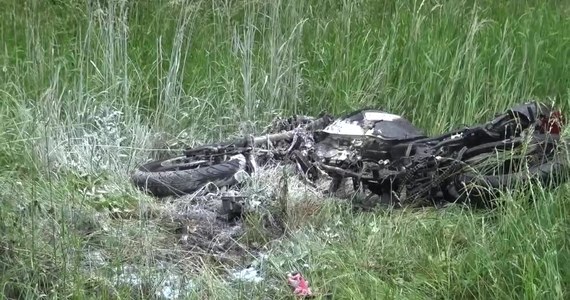 Nakło nad Notecią (woj. kujawsko-pomorskie). Tragiczny wypadek w powiecie nakielskim w Kujawsko-Pomorskiem. 31-letni motorowerzysta zmarł w wyniku zderzenia z samochodem. 