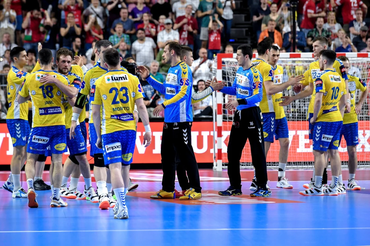 Piłkarze ręczni PGE VIVE przegrali z węgierskim Telekomem Veszprem 30:33 (13:13) w półfinale Ligi Mistrzów w Kolonii. W niedzielę  zagrają o trzecie miejsce z pokonanym z drugiego półfinału między Barcą Lassą a Vardarem Skopje.