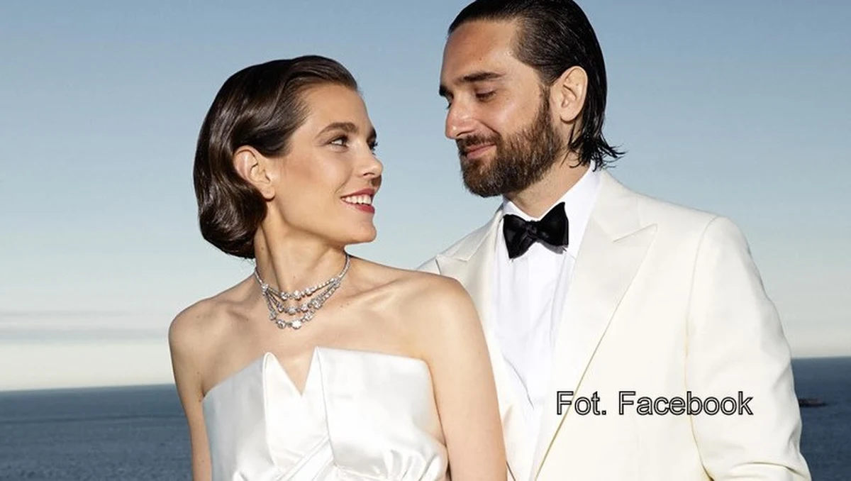 Charlotte Casiraghi, córka księżniczki Monako Karoliny i wnuczka księżnej Grace, poślubiła w sobotę francuskiego producenta filmowego Dimitriego Rassama - ogłosił na Facebooku pałac królewski.