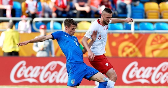 Po porażce w niedzielę w Gdyni z Włochami 0:1 polscy piłkarze nie zdołali awansować do ćwierćfinału mistrzostw świata do lat 20. „Po tym meczu czujemy spory niedosyt” – przyznał środkowy obrońca biało-czerwonych Sebastian Walukiewicz.

