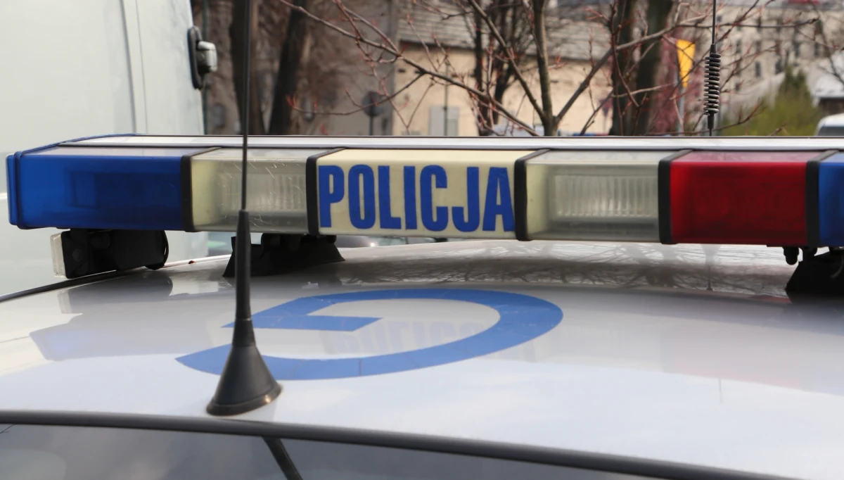 ​Dwie osoby zostały zatrzymane w związku z atakiem na 14-latka, do którego doszło w sobotę na osiedlu Albertyńskim w krakowskiej Nowej Hucie. Zatrzymani to 14- i 16-latek.