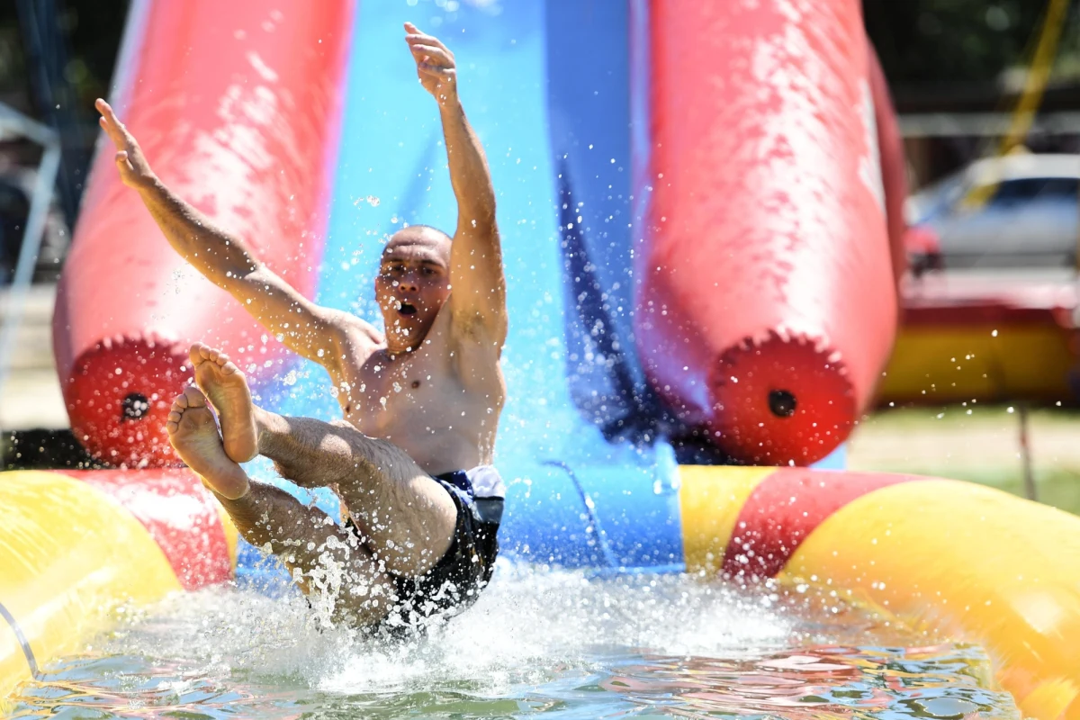 Instytut Meteorologii i Gospodarki Wodnej ostrzega przed upałami. Gorąco będzie dziś w województwie lubuskim i wielkopolskim. Termometry pokażą tam 31 st. C. Taka temperatura utrzyma się do jutra. 