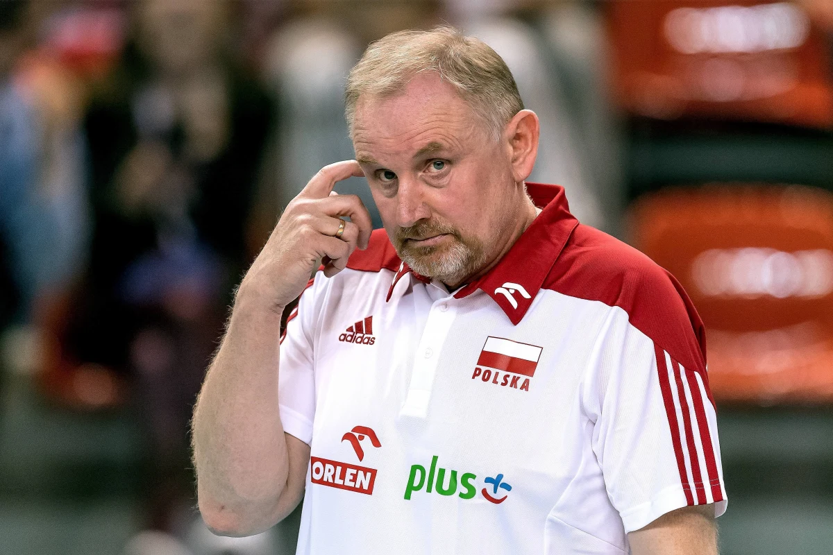 Polskie siatkarki przegrały w belgijskim Kortrijk z Serbią 0:3 (25:27, 21:25, 22:25) w pierwszym meczu trzeciego turnieju Ligi Narodów. W środę drużyna Jacka Nawrockiego w kolejnym spotkaniu zmierzy się z Belgią.