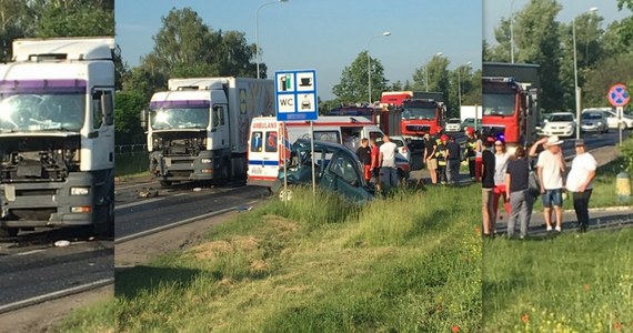 W wielkopolskiej Wrześni na drodze krajowej 92 doszło dziś rano do groźnego wypadku. Jedna osoba została poszkodowana.