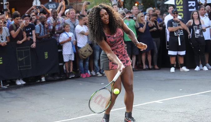 Serena Williams dołączyła do elitarnego grona. Wideo