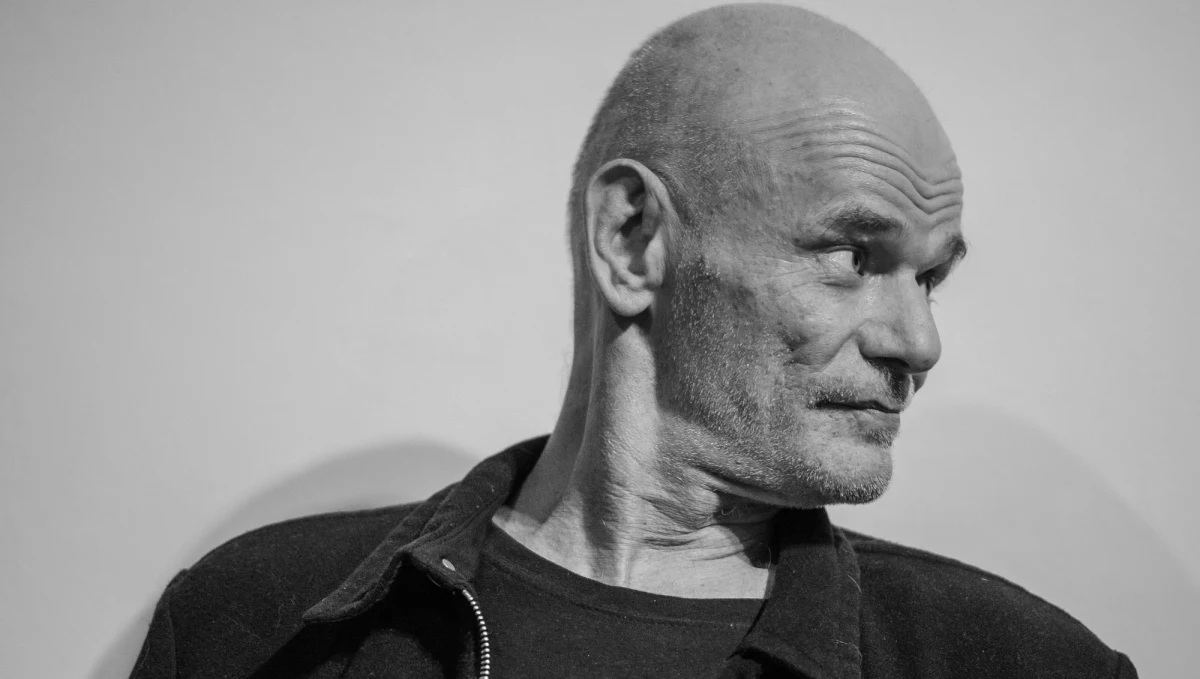 Tomasz J., oskarżony o pobicie Roberta Brylewskiego i przyczynienie się do jego śmierci był po narkotykach. Ekspertyza, którą przedstawiono w czwartek podczas kolejnej rozprawy J. wykazała, że przyjął on lub została mu podana kokaina i benzydamina.