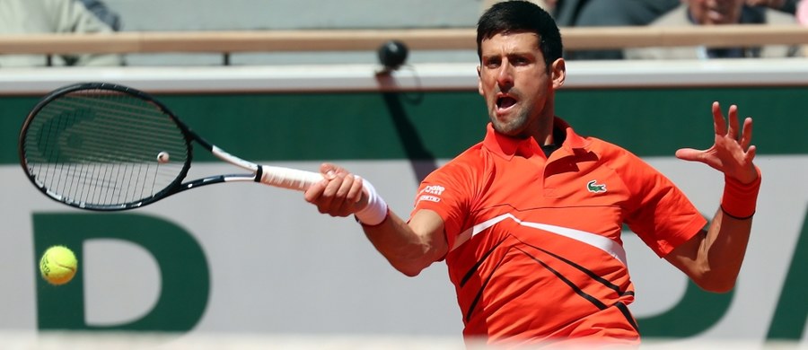 Serb Novak Djokovic nie wygra po raz drugi w karierze czterech turniejów wielkoszlemowych z rzędu. Lider rankingu tenisistów przegrał w półfinale French Open z rozstawionym z "czwórką" Austriakiem Dominikiem Thiemem 2:6, 6:3, 5:7, 7:5, 5:7.