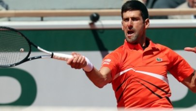 Djokovic wyeliminowany z French Open po dwudniowym meczu