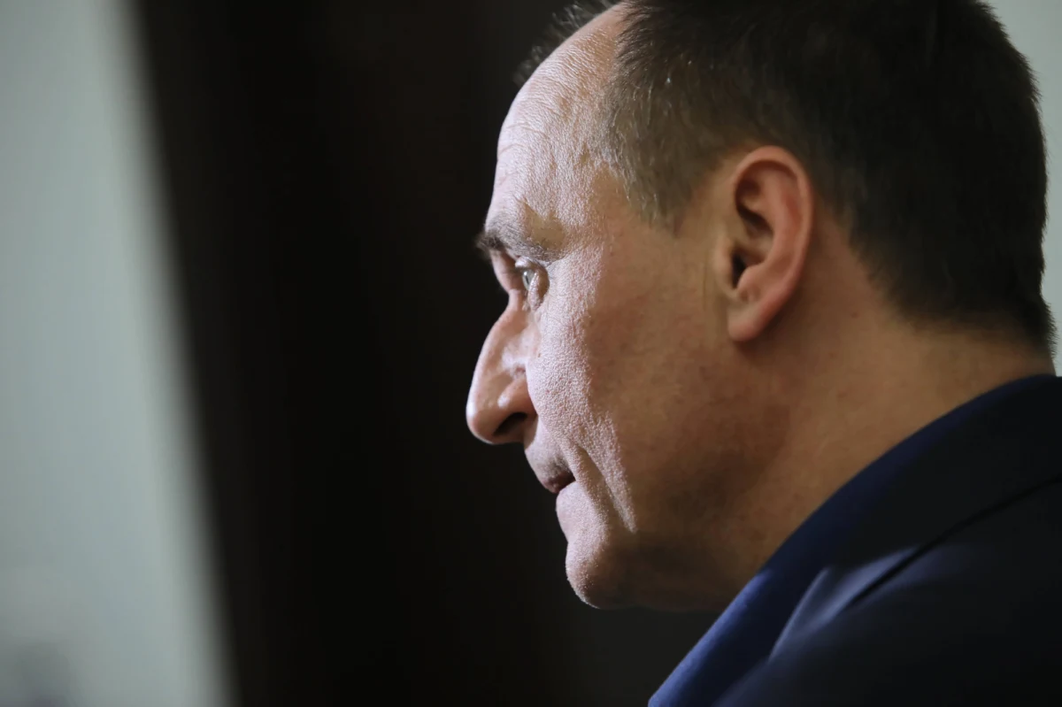 "Wspólne listy wyborcze jak najbardziej, to propozycja prezesa PiS" - powiedział lider Kukiz'15 Paweł Kukiz na antenie TVN24 odnosząc się do możliwości startu w wyborach jego formacji ze wspólnych list z PiS-em. Mówiąc o swoich warunkach, podkreślił, że dla niego ważna jest demokratyzacja państwa.