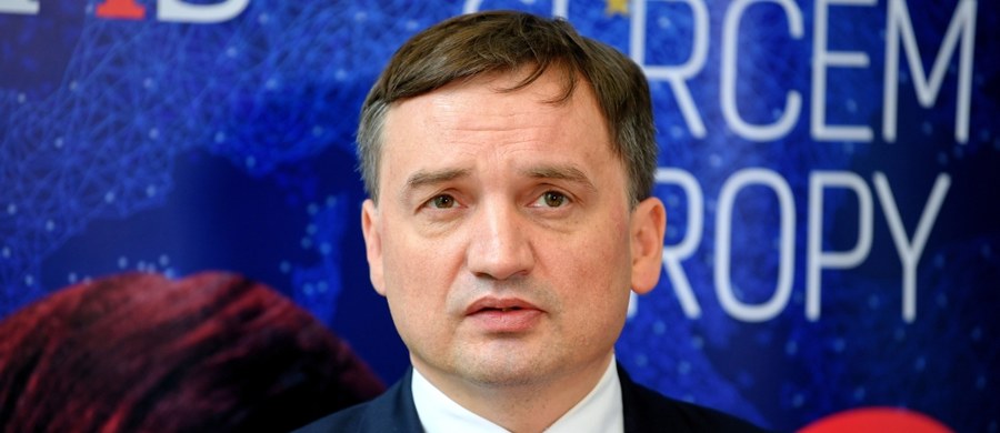 W kolejnej kadencji Prawo i Sprawiedliwość dokończy reformę wymiaru sprawiedliwości - deklaruje w wywiadzie dla "Naszego Dziennika" minister sprawiedliwości, prokurator generalny Zbigniew Ziobro. „Bitwa okazała się trudniejsza, niż się wydawało - ale zwyciężymy” – podkreśla Ziobro. 