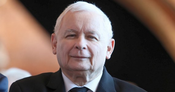 ​Prezes PiS Jarosław Kaczyński pozwał posła PO Krzysztofa Brejzę o naruszenie dóbr osobistych w związku ze stawianiem pytań o rolę lidera partii rządzącej w spółce Srebrna.