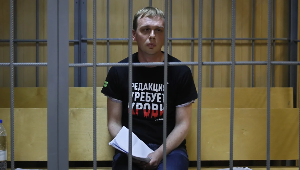 Rosyjski dziennikarz śledczy Iwan Gołunow wyszedł na wolność. Przed budynkiem głównym zarządu śledczego policji w Moskwie podziękował wszystkim za wsparcie i powiedział, że musi teraz dojść do siebie.