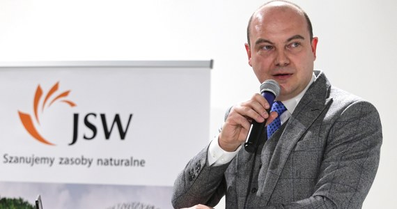 „Chcemy spotkania z premierem, chcemy żeby przejął nadzór nad spółką. Znowu przyjedziemy do Warszawy” - tak związkowcy z Jastrzębskiej Spółki Węglowej mówią po wczorajszym odwołaniu prezesa JSW Daniela Ozona.