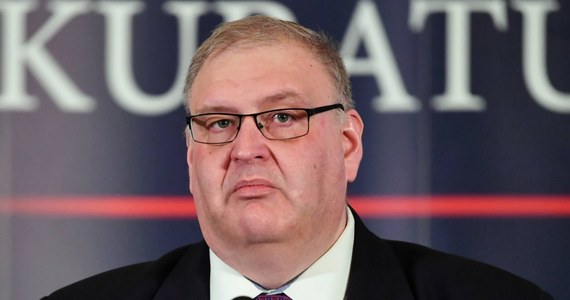 Marek Falenta zostanie przesłuchany w sprawie listu wysłanego do prezydenta Andrzeja Dudy, ale nie będzie osobnego śledztwa - poinformował Prokurator Krajowy Bogdan Święczkowski. W liście biznesmen skazany za aferę taśmową próbował wymusił na prezydencie ułaskawienie.