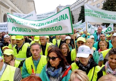 Blokują drogi i centra miast. Protest pracowników inspekcji weterynaryjnej