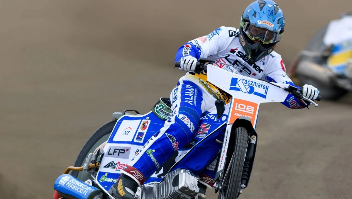 Janusz Kołodziej wygrał pierwsze w karierze zawody Grand Prix na żużlu. W sobotę 35-letni zawodnik triumfował w trzeciej rundzie mistrzostw świata w Pradze. Drugi był Duńczyk Leon Madsen, a trzeci Patryk Dudek, lider klasyfikacji generalnej cyklu.