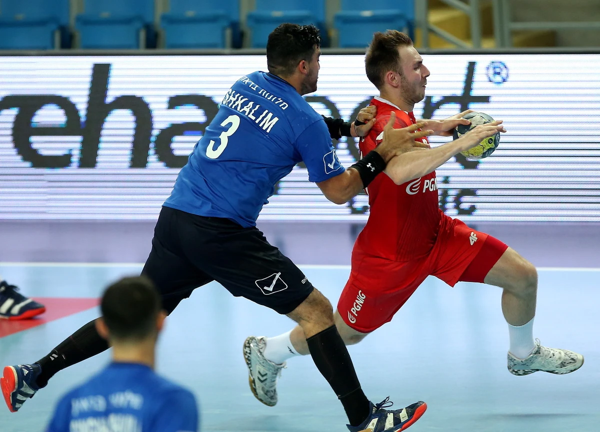 W meczu ostatniej kolejki kwalifikacji EHF EURO 2020 Polska wygrała w Płocku z Izraelem 26:23 (10:11). Biało-Czerwoni zapewnili sobie awans do styczniowych finałów mistrzostw Europy. Gospodarzem imprezy po raz pierwszy w historii będą trzy kraje: Austria, Norwegia i Szwecja.