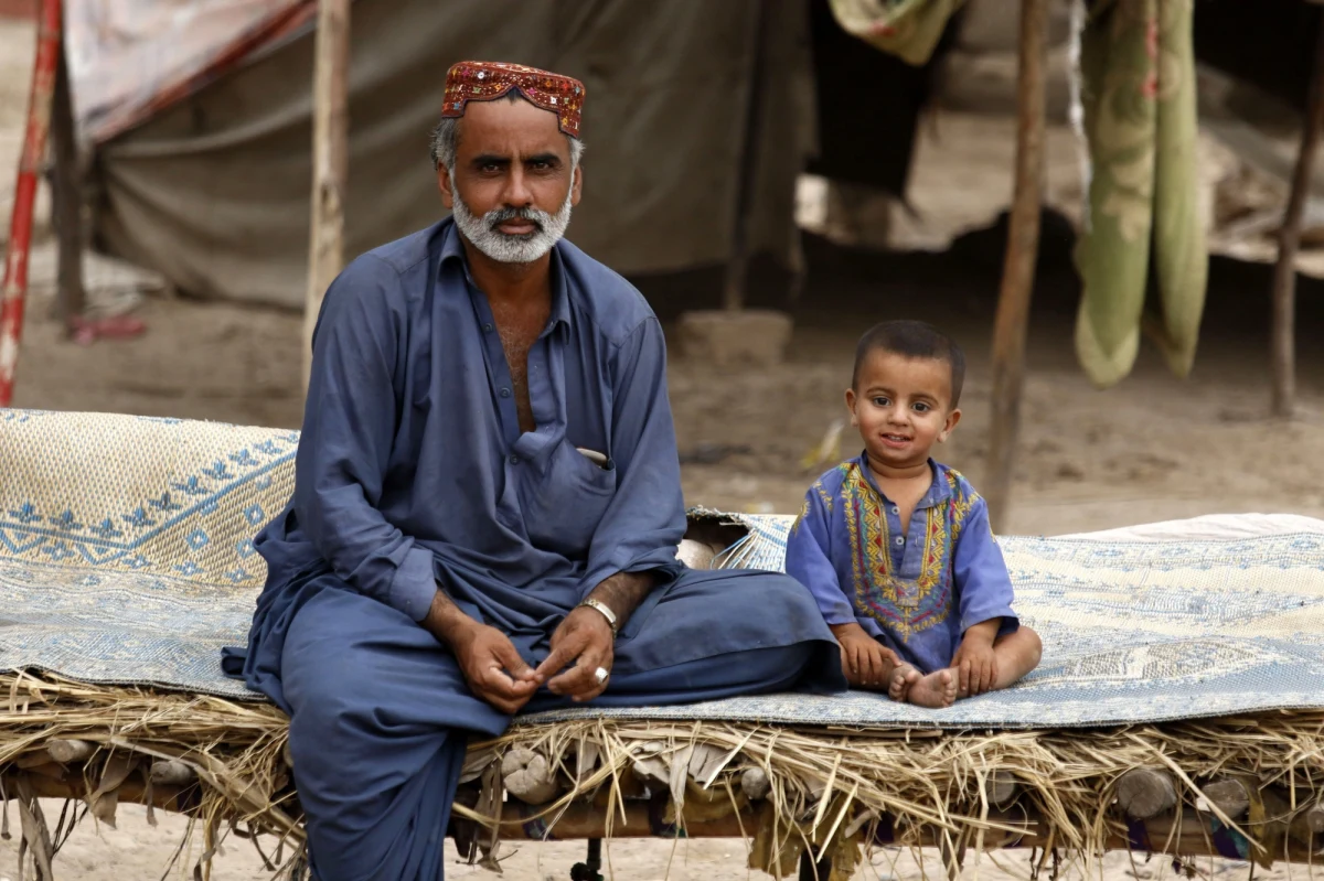 803 osoby, w tym 661 dzieci, zostało zarażonych wirusem HIV w okręgu Ratodero na południu Pakistanu - poinformowali lekarze Światowej Organizacji Zdrowia (WHO). Ich zdaniem powodem było wielokrotne używanie strzykawek w miejscowych lecznicach.