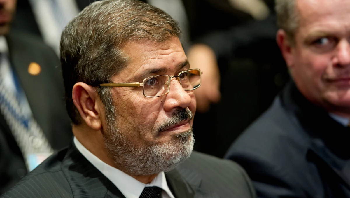 Były prezydent Egiptu Mohammed Mursi zmarł w sądzie w wyniku ataku serca – podały władze i źródła medyczne. Dziś został pochowany w Kairze.