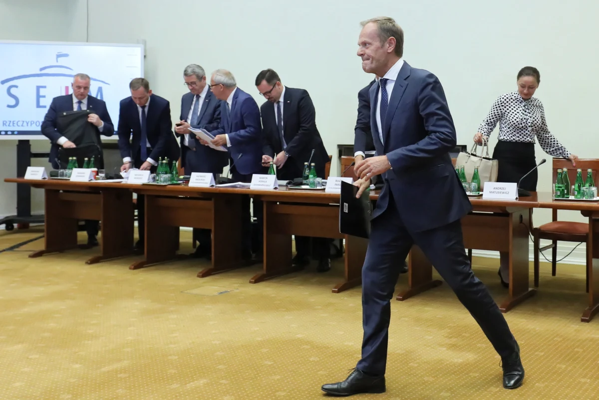 Takie skojarzenie przychodzi mi na myśl, kiedy obserwuję kolejne wystąpienia Donalda Tuska podczas wieców Koalicji Europejskiej, przesłuchań przed sejmową komisją śledczą do spraw VAT, czy w trakcie publicznych oracji.