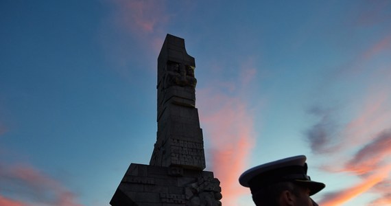 "Ostatni raz państwo nacjonalizowało zbiory muzealne w czasach stalinowskich. Dacie nam odszkodowanie? Jak chcecie wycenić polską krew na Westerplatte?" - tak emocjonalnie prezydent Gdańska Aleksandra Dulkiewicz atakowała w Sejmie projekt posłów PiS o budowie Muzeum Westerplatte. Sejmowa komisja zaczęła prace nad specustawą, która przekaże wszystkie grunty państwu i ma przyspieszyć budowę muzeum przez rząd. 