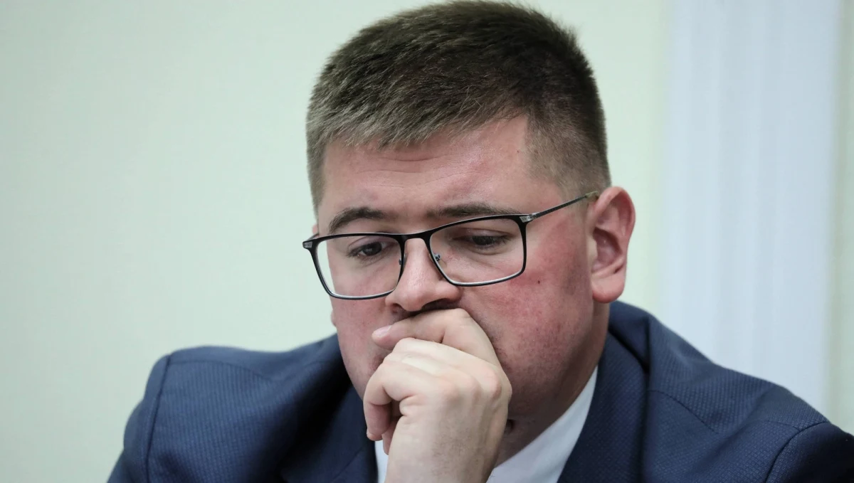 Grupa co najmniej czworga posłów Kukiz'15 chce przejść do Prawa i Sprawiedliwości i wystartować do Sejmu z list partii rządzącej - dowiedział się reporter RMF FM. Z naszych nieoficjalnych informacji wynika, że na propozycję czeka m.in. wiceprzewodniczący sejmowego klubu - Tomasz Rzymkowski.