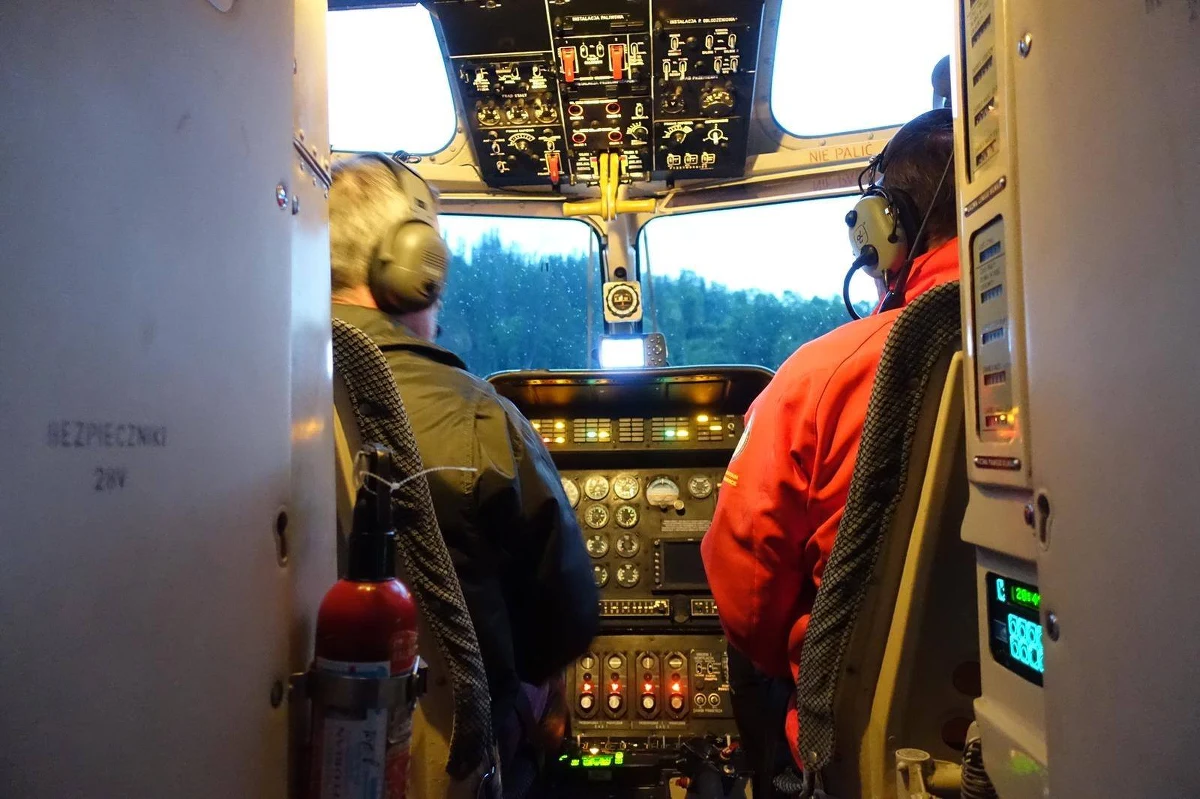 W Tatrach w Żlebie Kulczyńskiego podczas gwałtownej burzy utknęło dwóch turystów. Na pomoc im na pokładzie śmigłowca wyruszyli ratownicy TOPR – poinformował ratownik dyżurny Krzysztof Długopolski.