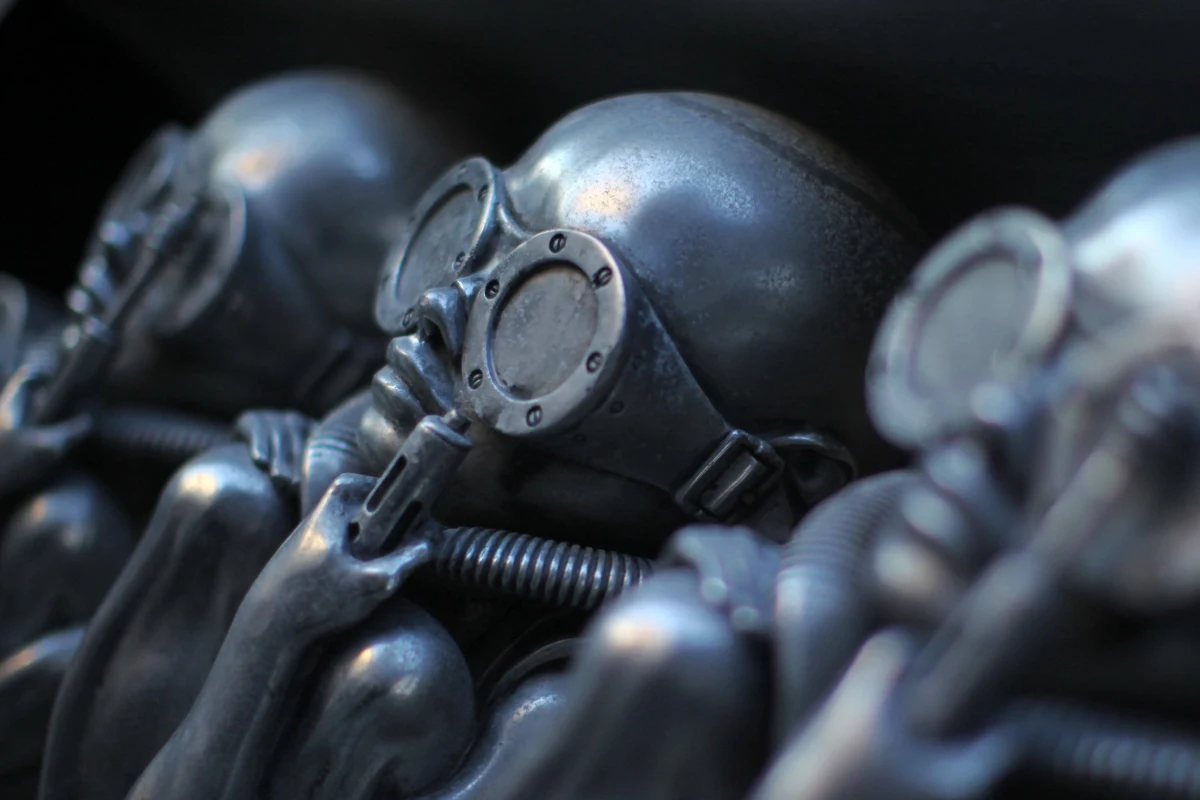 Dziecięca "krucjata" w kosmosie – tak można nazwać światową rywalizację, która ma doprowadzić do pierwszych narodzin dziecka w przestrzeni kosmicznej. Tym razem Rosjanie deklarują, że w tym ambitnym programie nie dadzą się wyprzedzić innym. O tych dążeniach otwarcie mówią uczeni w Moskwie.  Dr Irina Ogniewa z Rosyjskiej Akademii Nauk gotowa jest się założyć, że pierwszy człowiek, który przyjdzie na świat w kosmosie będzie Rosjanką lub Rosjaninem. "Jednak na razie trzeba znaleźć ochotników" - przyznaje Ogniewa. Nie ukrywa, że do tej pory nie było chętnych, by podjąć się zadania.        