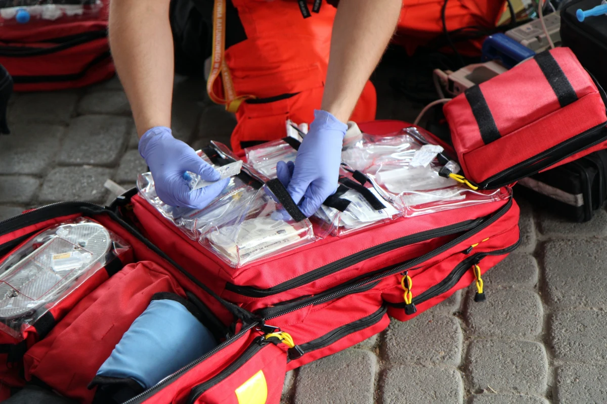 Śledczy wyjaśniają okoliczności śmierci 12-latka, który w środę – w dniu zakończenia roku szkolnego – zasłabł jeżdżąc rowerem z kolegami w Tarnowskich Górach (Śląskie).