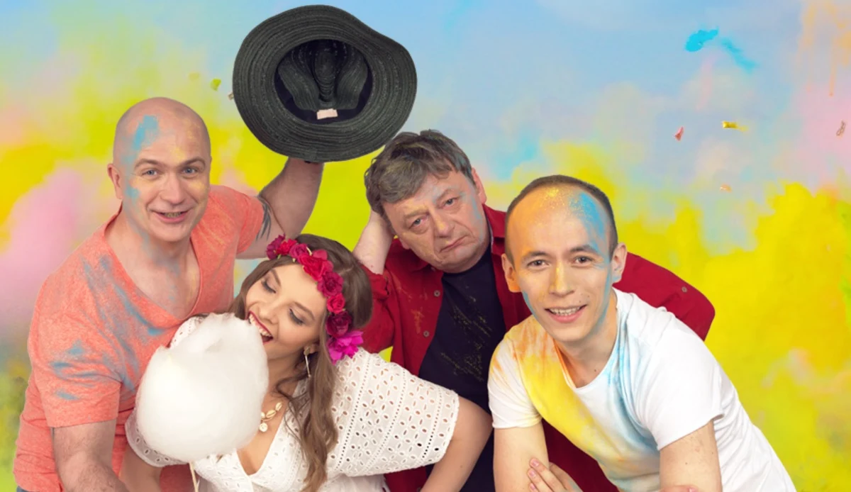 Gorące Lato w RMF FM! W poniedziałek 24 czerwca rusza nowa, wakacyjna ramówka. Sprawdź rozkład jazdy - pojawiły się nowości, ale i dobrze znane pozycje, jak "RMF FM ratuje wakacje"! Spędź z nami lato.